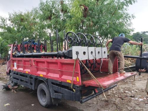 2bee708a-1a26-4660-915d-a2d110d5a51e